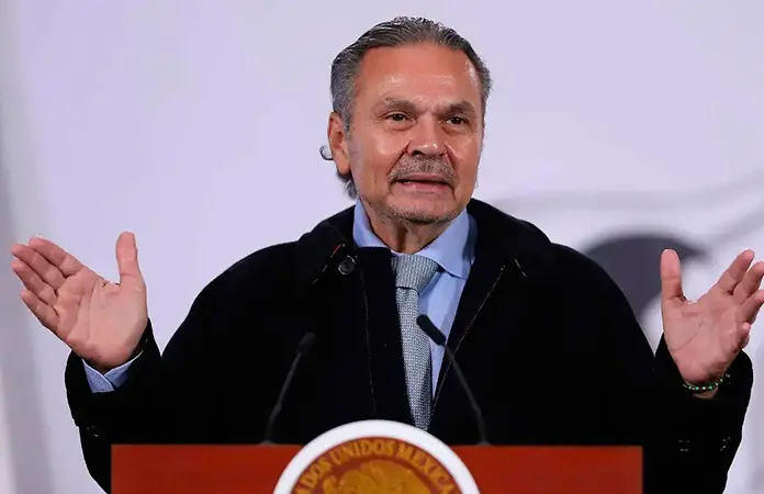 Titular de Infonavit ganó más que CSP