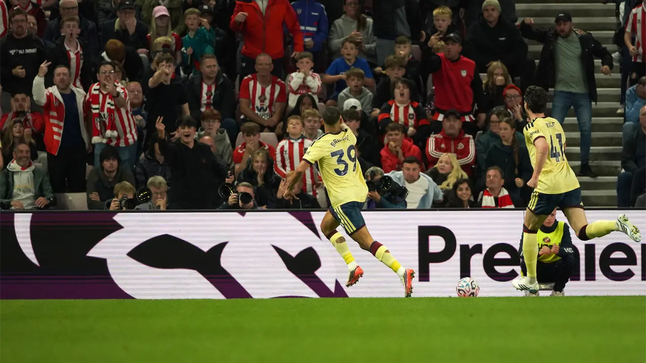 Bruno Guimaraes impulsa victoria del Arsenal sobre Sunderland