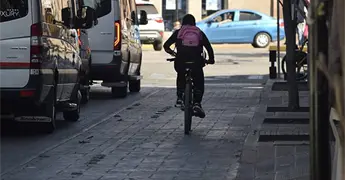 Ciclov&iacute;as, riesgosas, se quejan usuarios