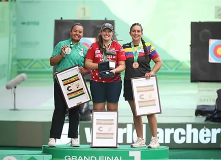 Dafne Quintero se cuelga plata en cerrada final Dafne Quintero se cuelga plata en cerrada final