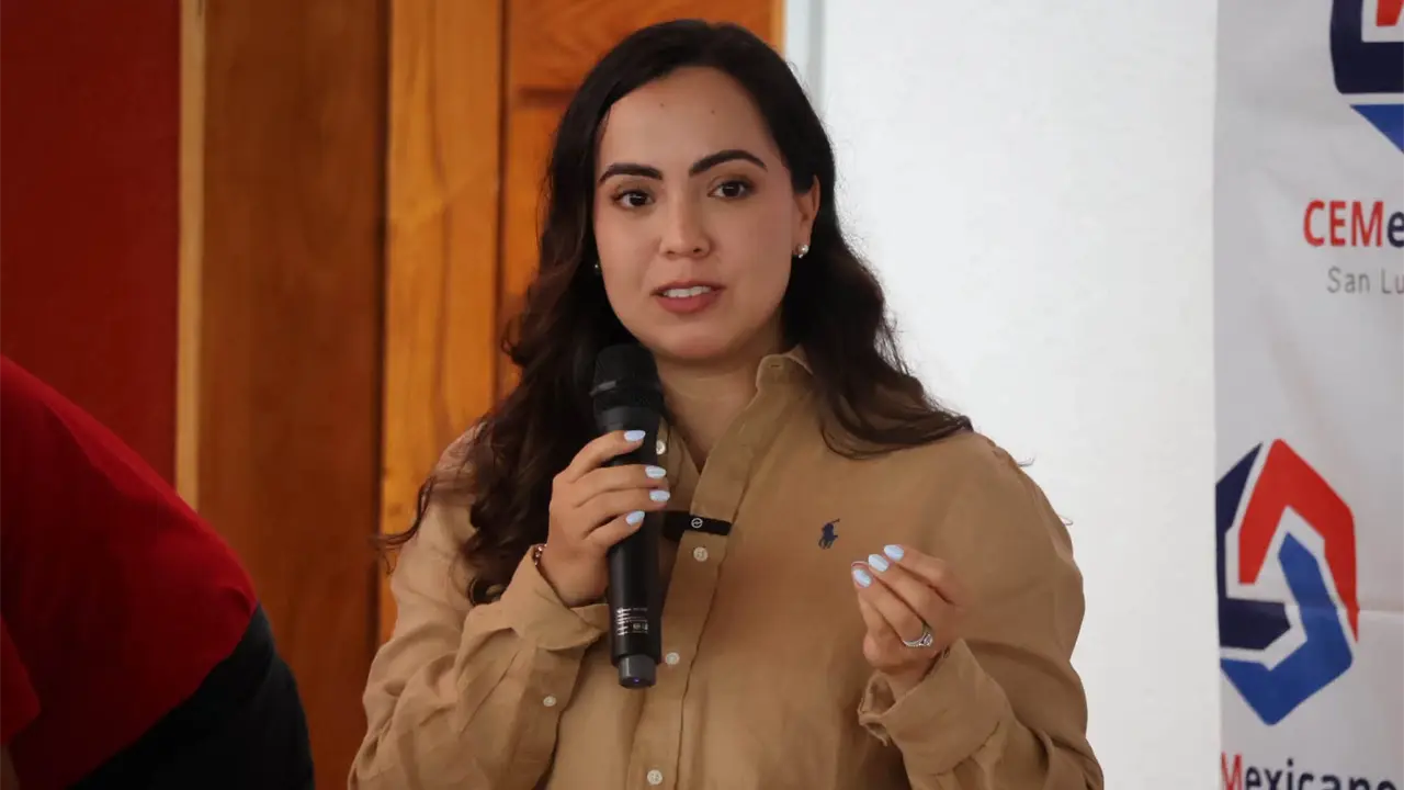 Exhortan a emprendedores a aprovechar estímulo del 50% en licencias de funcionamiento