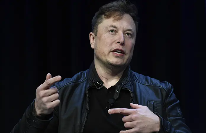 Musk pide desacelerar la IA