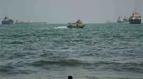 Atacan un buque iran&iacute;; hay un muerto