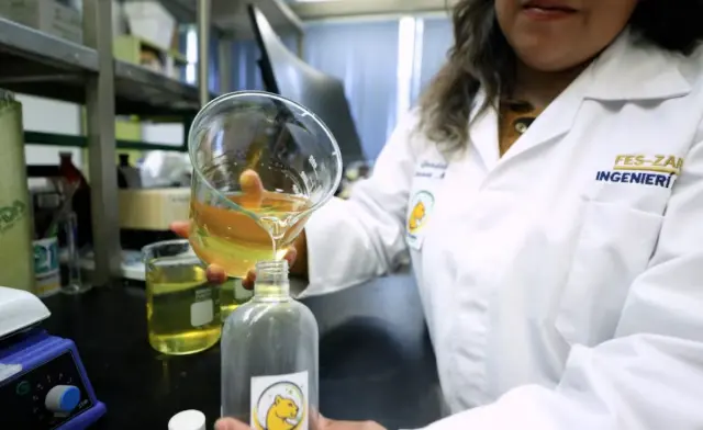 Es-Pumita, el jabón fabricado con aceite usado