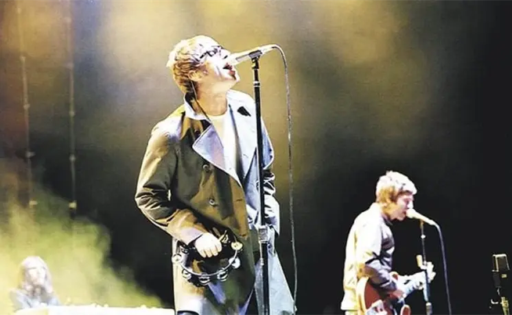 Oasis anuncia gira mundial de 38 conciertos en 2027