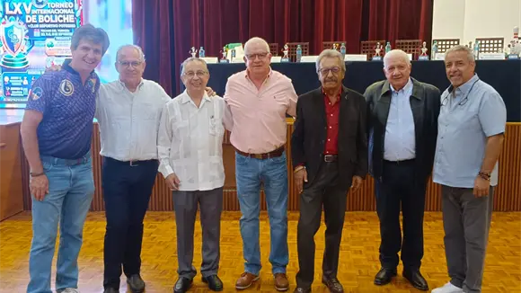 Torneo Internacional de Boliche reconoce a figuras potosinas Torneo Internacional de Boliche reconoce a figuras potosinas