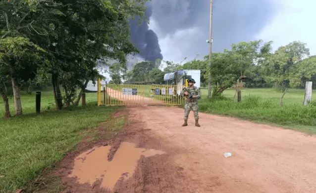 Controlan incendio en planta de sal en Veracruz