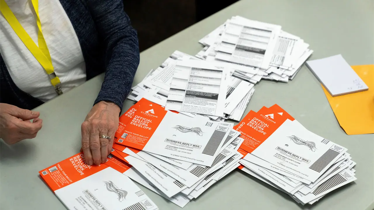 Corte Suprema de EE.UU. rechaza restricciones al voto por correo