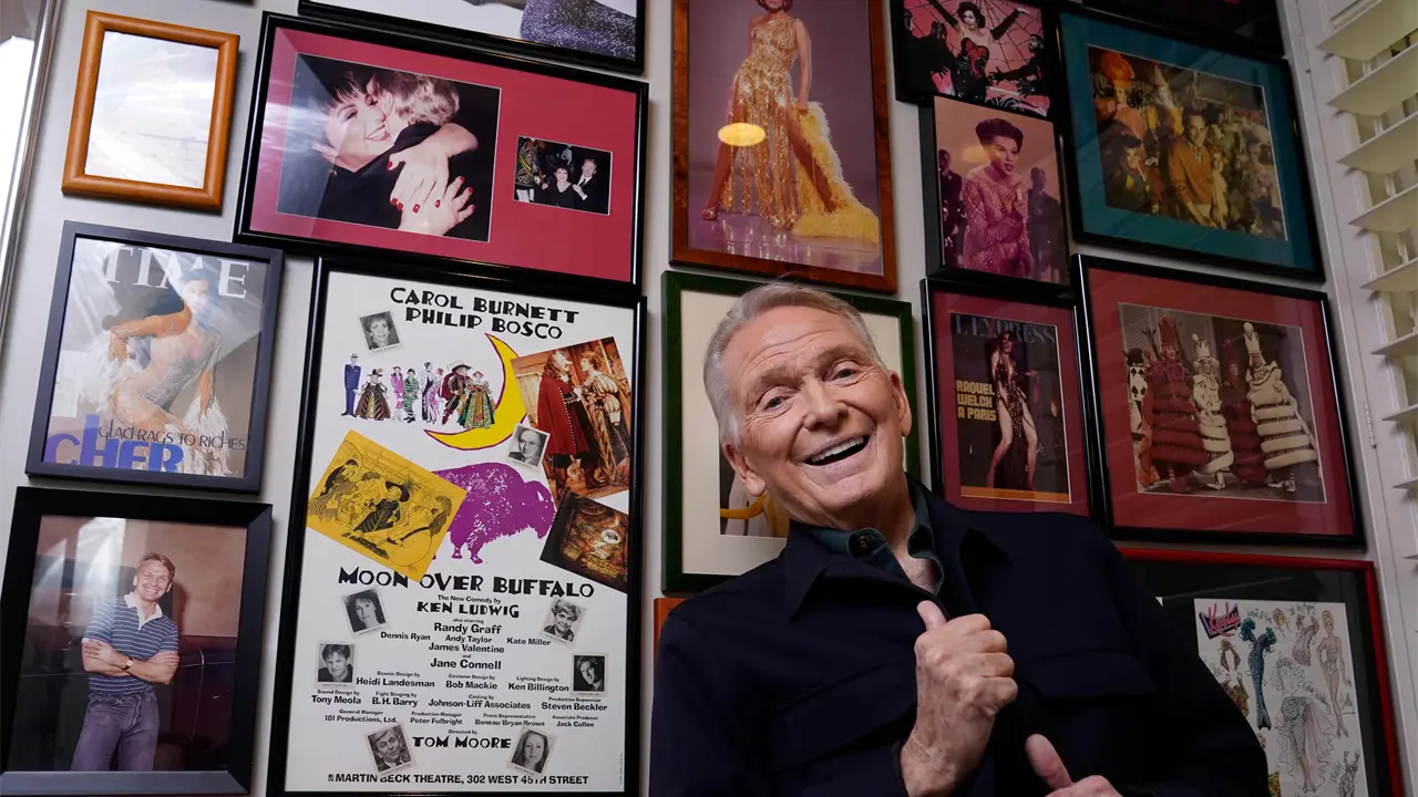 Fallece Bob Mackie: diseñador de moda de Cher y Burnett