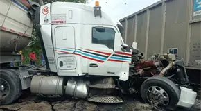 Fotos | Trailero se estrella con tren en Tamuín