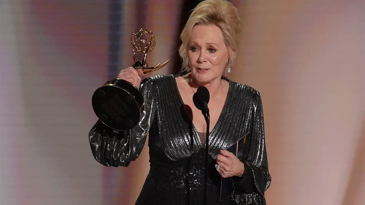 Jean Smart gana quinto Emmy como actriz principal en Hacks