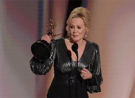 Jean Smart gana quinto Emmy como actriz principal en Hacks Jean Smart gana quinto Emmy como actriz principal en Hacks