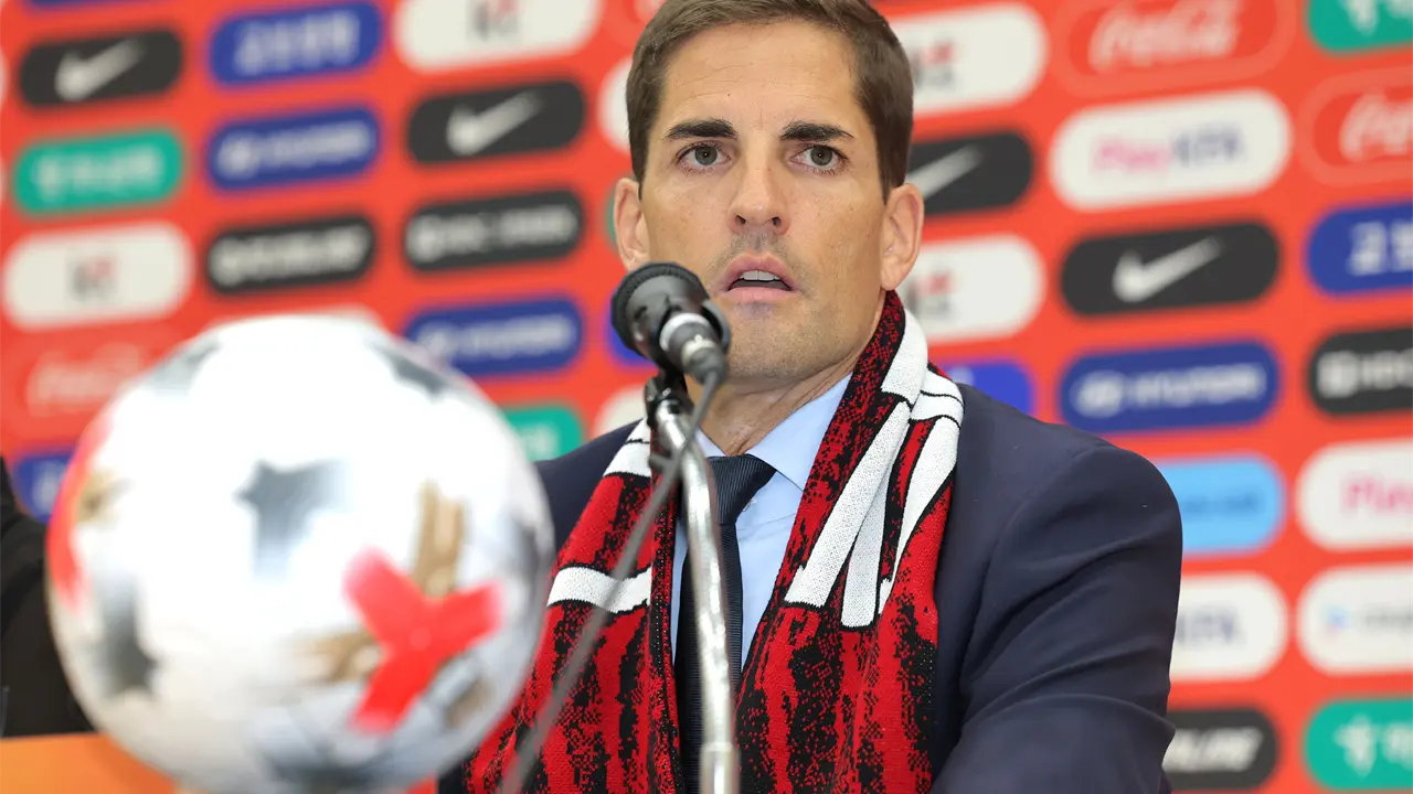 Roberto Moreno niega uso de IA en Corea del Sur: conferencia en Cheonan