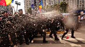 Agricultores toman las calles de Bucarest