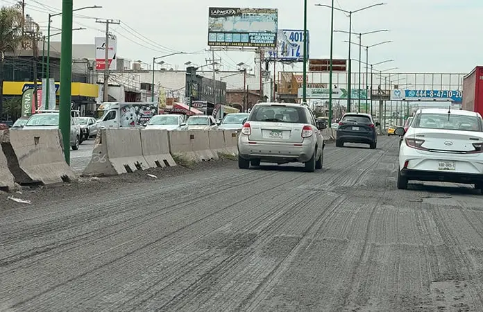 Carretera a Rioverde, vialidad peligrosa