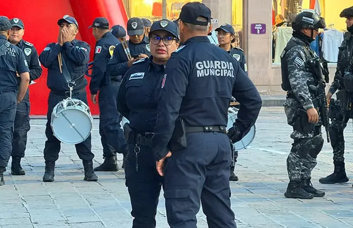Reprueba el alcalde exhibici&oacute;n de polic&iacute;as