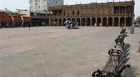 Se descarta arbolar Plaza de Fundadores