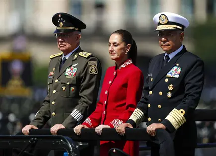 Sheinbaum: "M&eacute;xico no se arrodilla"; Marina anuncia estrategia con drones