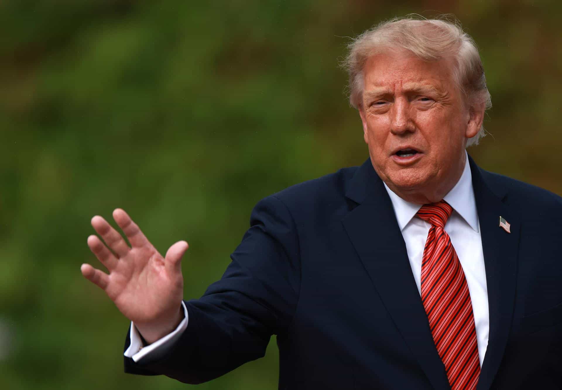 Trump reconoce golpes al narco, pero exige más acciones a México
