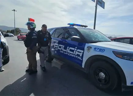 Auxilian a hombre en crisis nerviosa en el Distribuidor Ju&aacute;rez
