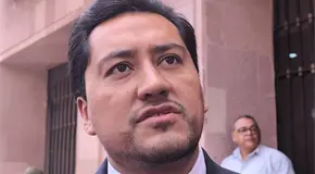Investiga CGE viaje a Miami otorgado a funcionario de SEGE