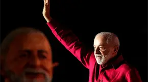Lula aumenta 15% la "Bolsa Familia"