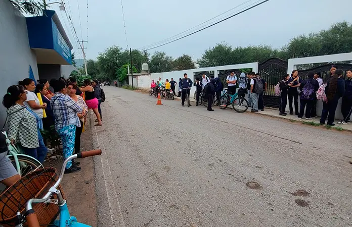 Paterfamilias toman Telesecundaria
