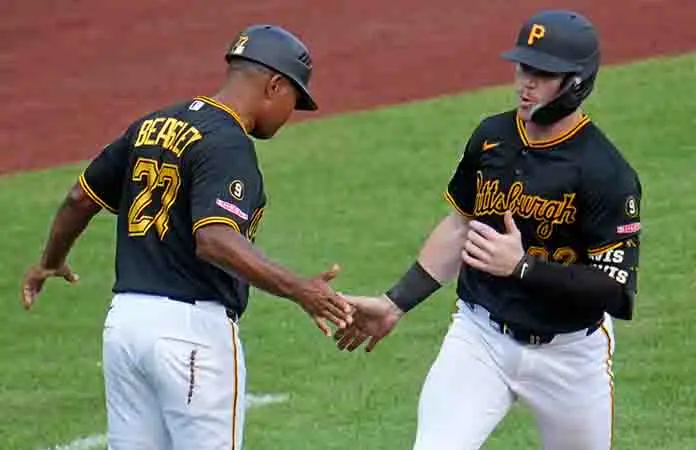 Superan Piratas a Cerveceros 7-4