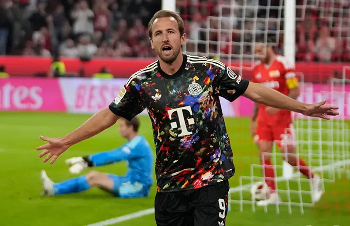 Alcanza H. Kane 100 goles en la Bundesliga
