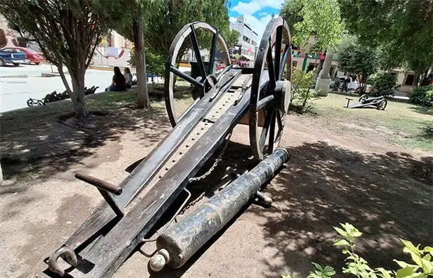 Da&ntilde;an hist&oacute;rico ca&ntilde;&oacute;n de la Independencia