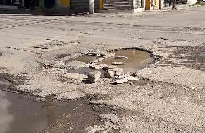 Demandan bachear el camino a La Libertad