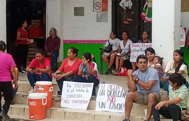 Habitantes de San Jos&eacute; Pequetz&eacute;n desalojan Alcald&iacute;a