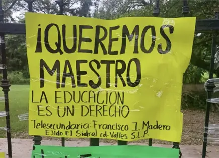 Otra telesecundaria se queda sin maestro; padres cierran plantel Otra telesecundaria se queda sin maestro; padres cierran plantel