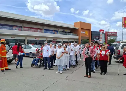 Por Simulacro Nacional se activa alerta sísmica en SLP Por Simulacro Nacional se activa alerta sísmica en SLP
