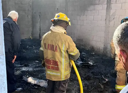 Tras incendio en predio, pide Bomberos no quemar basura