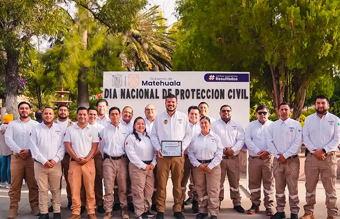 Conmemoran día nacional de PC
