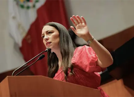 Julieta Ram&iacute;rez niega adelantarse como candidata de Morena en BC