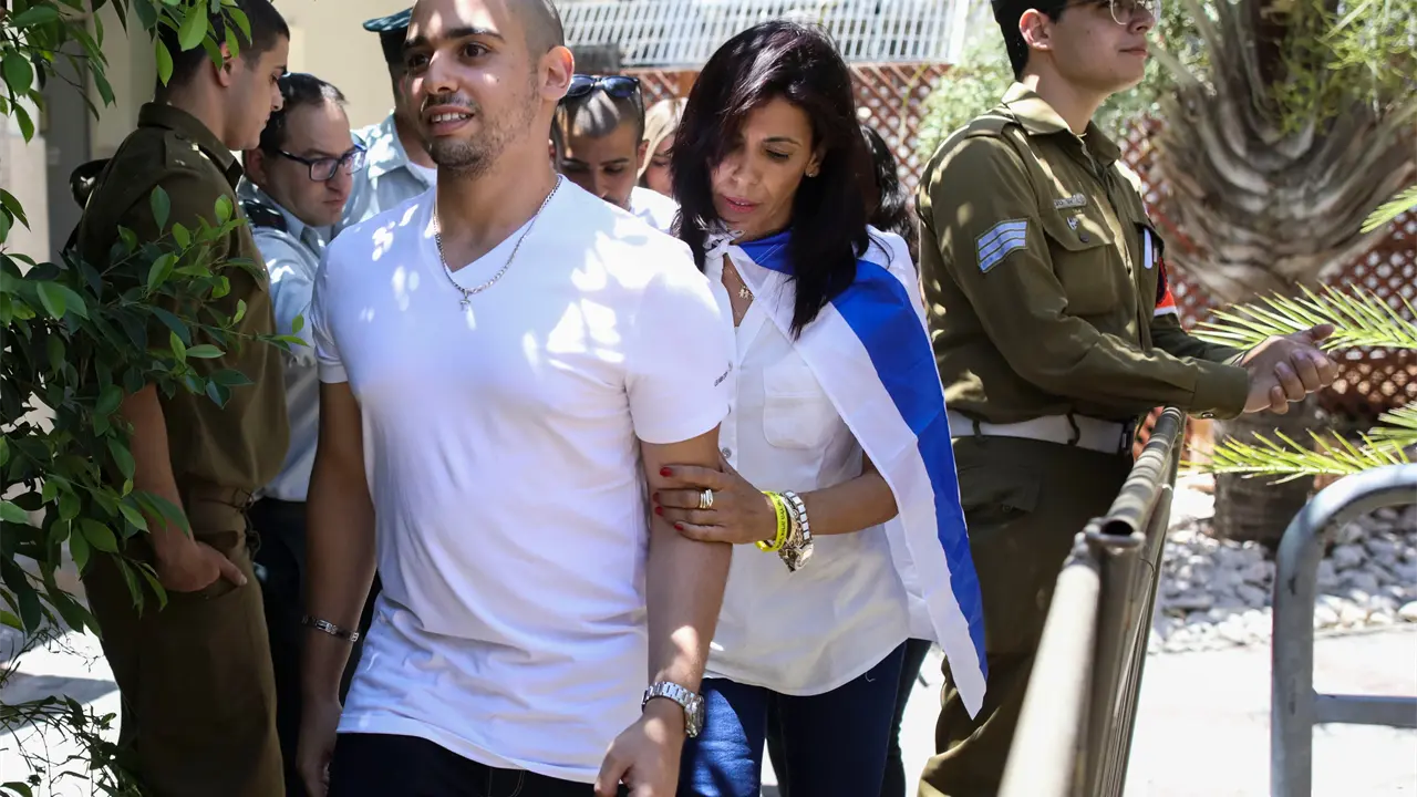 Presidente de Israel indulta a paramédico Elor Azaria tras disparar a atacante
