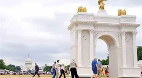 Arco ser&iacute;a un complejo militar