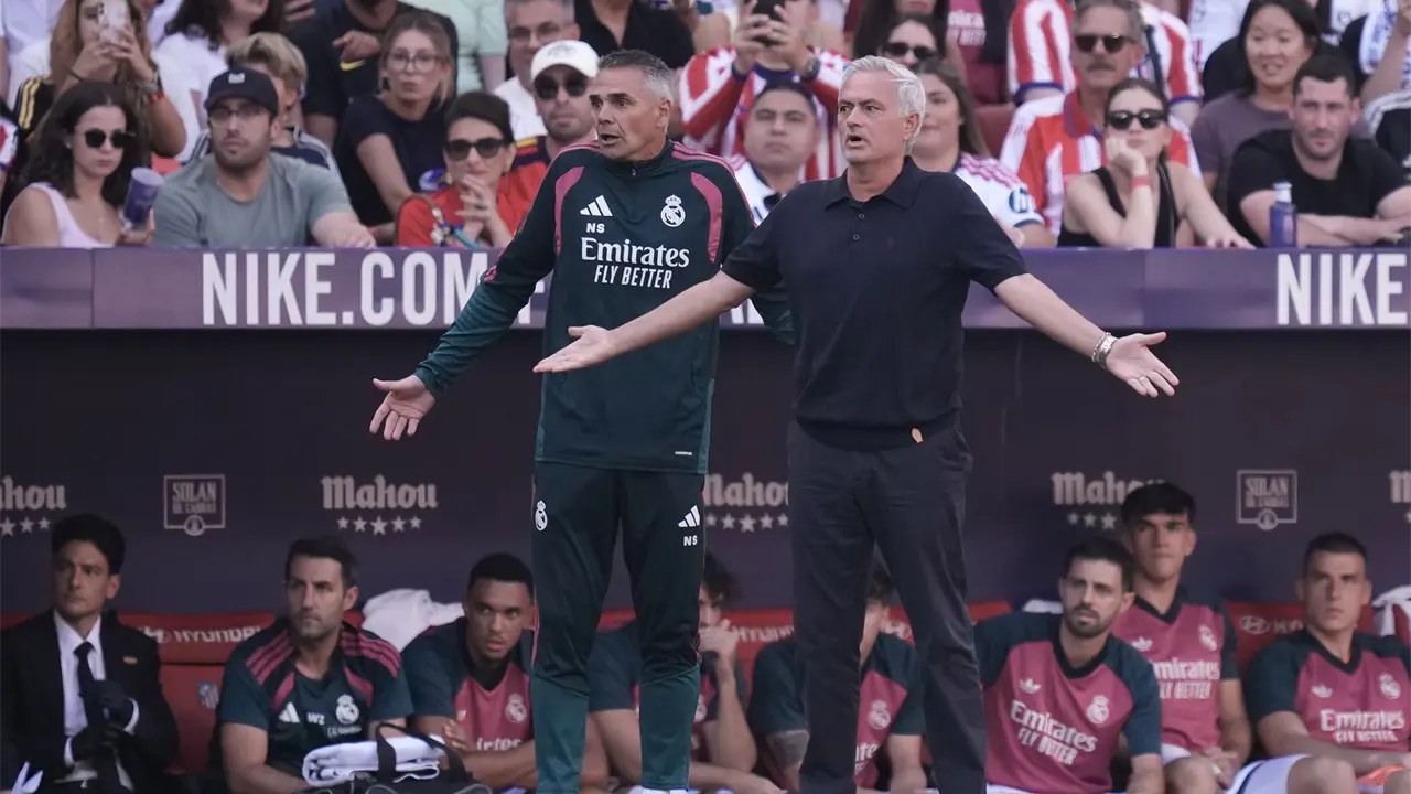 Mourinho critica arbitraje tras derrota del Real Madrid