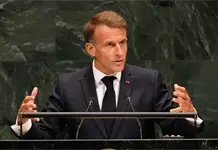 Macron insta a no ceder a la fatalidad de la ley del más fuerte Macron insta a no ceder a la fatalidad de la ley del más fuerte