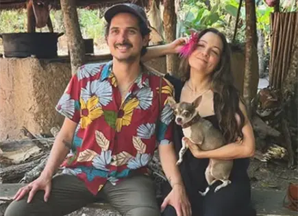 Natalia Lafourcade festeja su aniversario con fotografías inéditas Natalia Lafourcade festeja su aniversario con fotografías inéditas