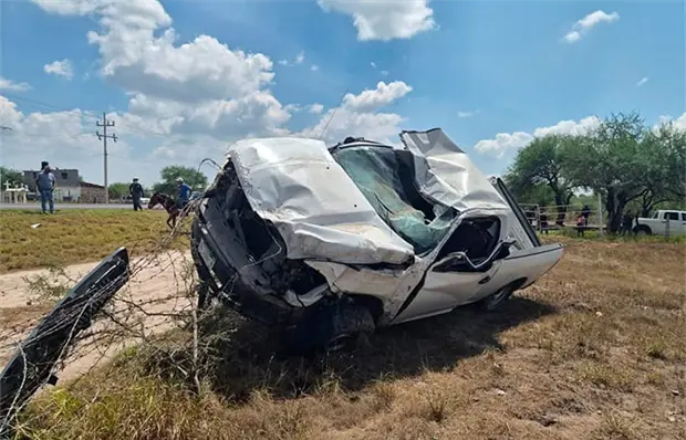 Fallece polic&iacute;a de investigaci&oacute;n tras volcadura en Rioverde