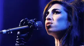 Back to Black volverá a sonar en el último escenario de Amy Winehouse