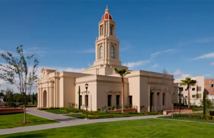 Construyen Iglesia en tiempo récord