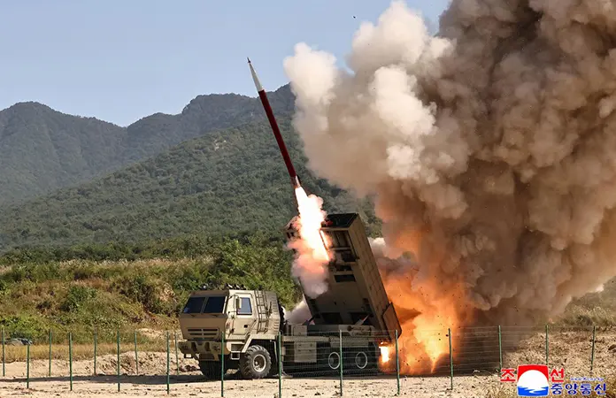 Corea del Norte prueba sistema de lanzacohetes