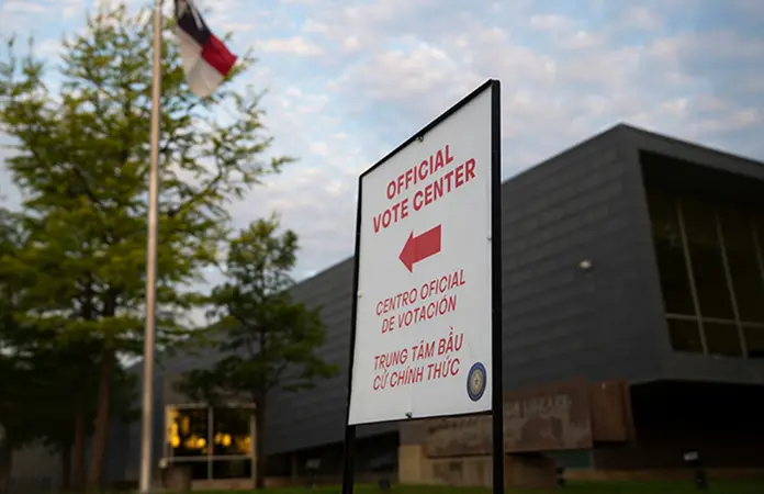 Error en Texas atrasa registros de votantes