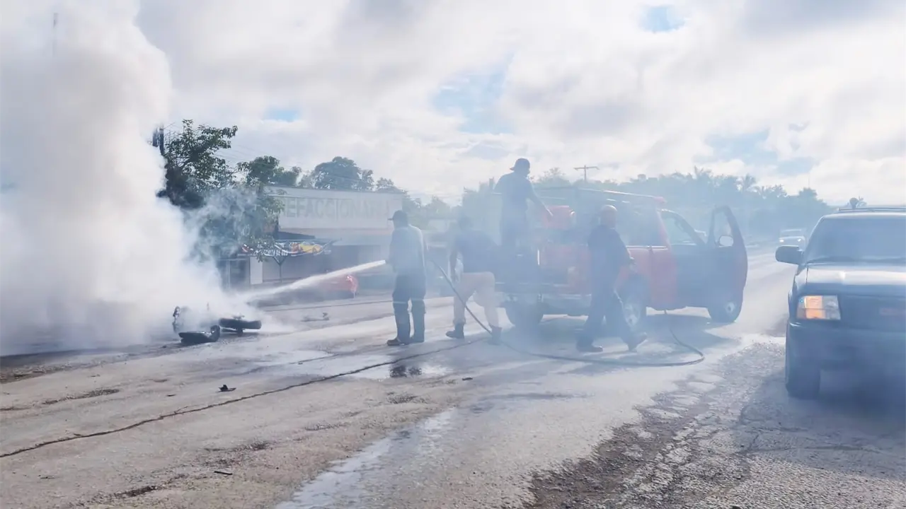 Fuerte choque en la Tampico-Valles deja dos heridos