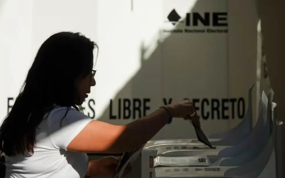 Inegi: Ocho de cada 10 ven corrupción en partidos políticos