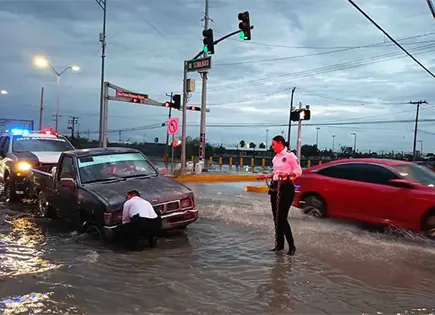 Lluvias inundan varios municipios de Chihuahua Lluvias inundan varios municipios de Chihuahua